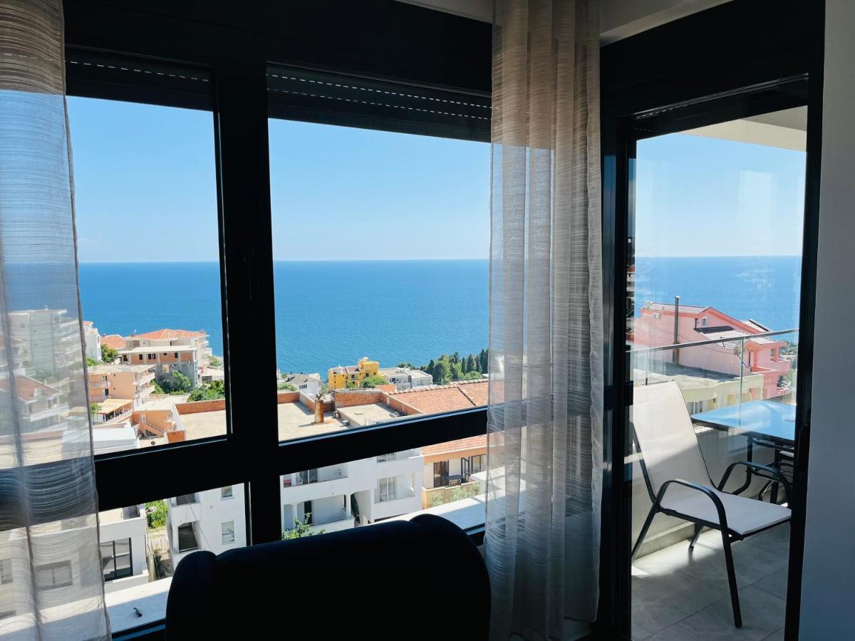 Apartment Art's Mit Pool Pinjes Ulcinj